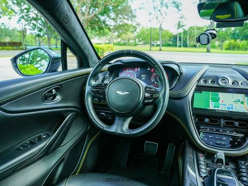 Used 2021 Aston Martin DBX AWD/4WD image 47