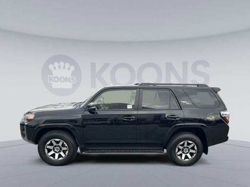 Used 2023 Toyota 4Runner TRD Off-Road Premium image 2