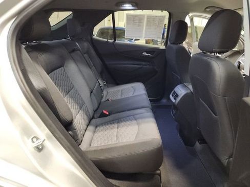 Used 2018 Chevrolet Equinox LT image 27