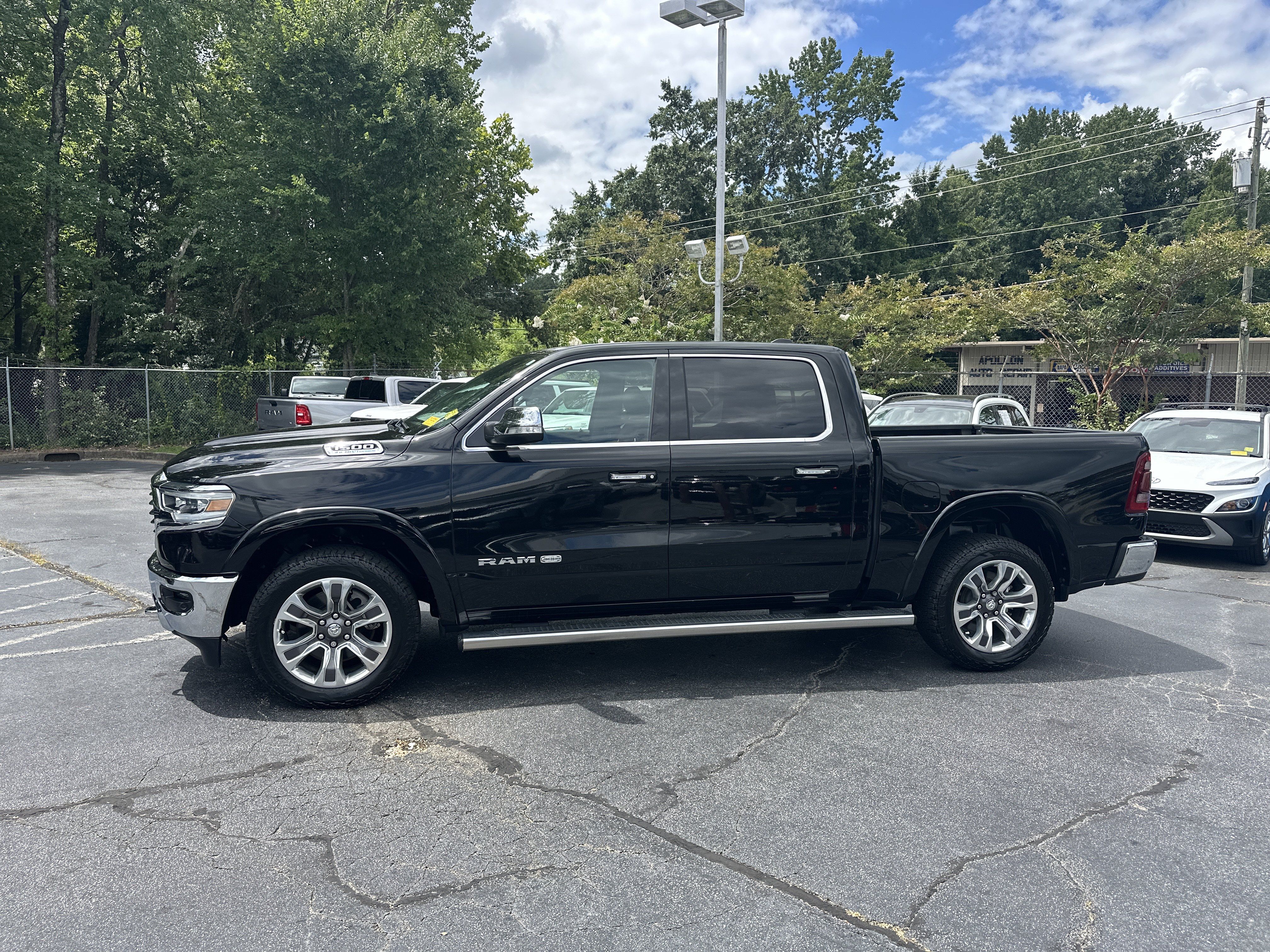 Used 2022 RAM 1500 Limited AWD/4WD image 6