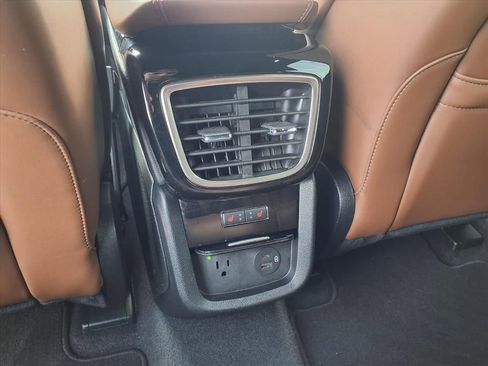 Used 2022 Lincoln Nautilus Reserve w/ Luxury Package image 15