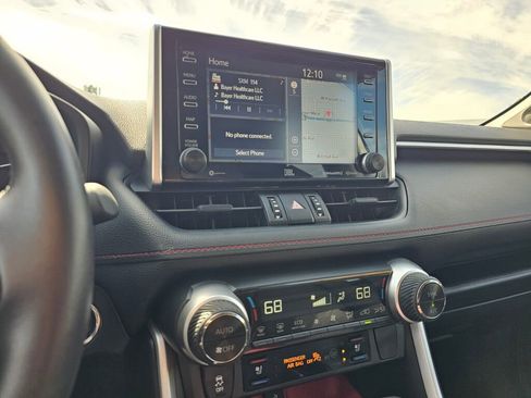 Used 2020 Toyota RAV4 TRD Off-Road image 18