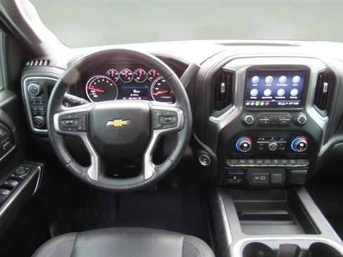 Used 2022 Chevrolet Silverado 1500 LTZ image 5