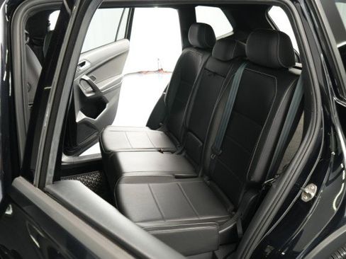 Used 2021 Volkswagen Tiguan SE R-Line image 46