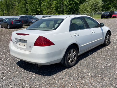Used 2007 Honda Accord SE image 3