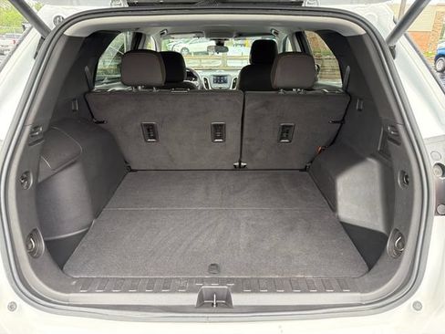 Certified 2024 Chevrolet Equinox LT FWD image 22