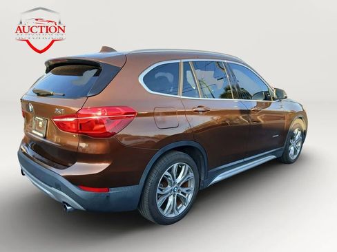 Used 2016 BMW X1 xDrive28i AWD/4WD image 5