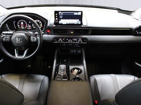 Used 2023 Honda Pilot EX-L image 2