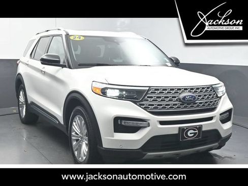 Used 2024 Ford Explorer Limited w/ Limited Technology Package RWD image 1