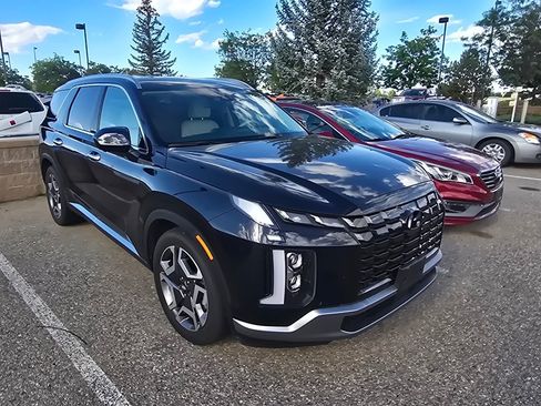 Used 2024 Hyundai Palisade Limited AWD/4WD image 18