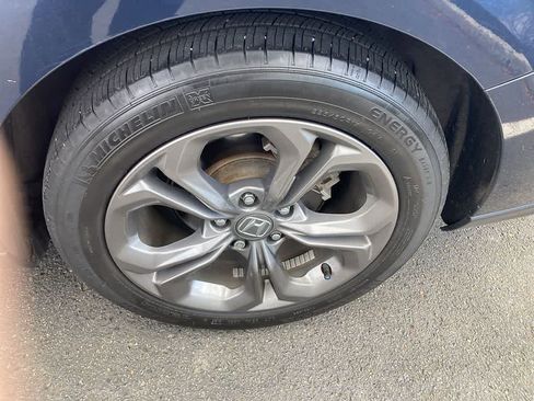 Certified 2023 Honda Accord EX image 12