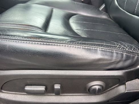 Used 2017 Chevrolet Traverse Premier w/ LPO, 'HIT The Road' Package FWD image 23