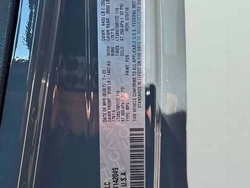 Used 2024 Jeep Wrangler Unlimited AWD/4WD image 9