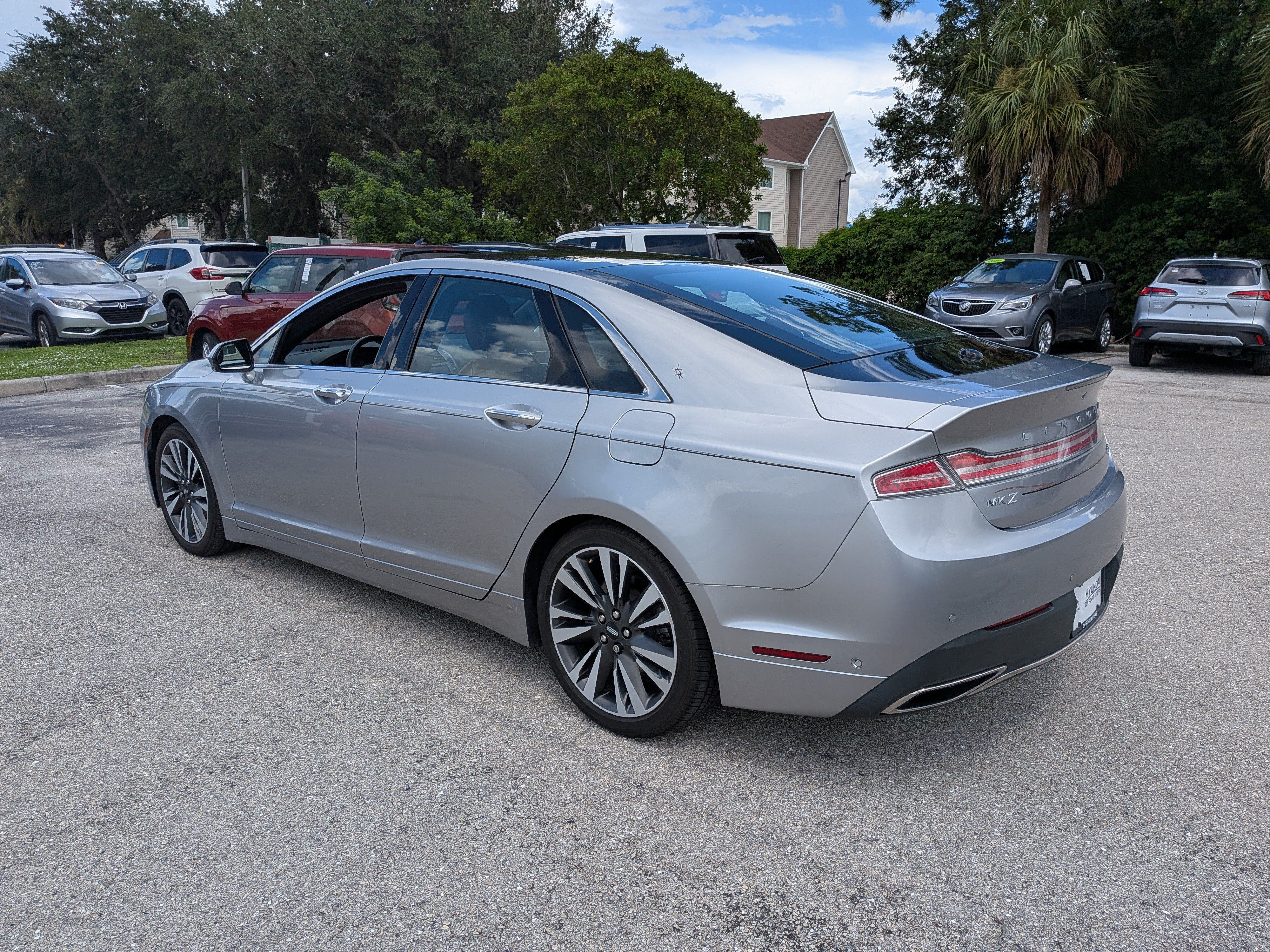 Used 2020 Lincoln MKZ Reserve w/ Elements Package FWD image 6