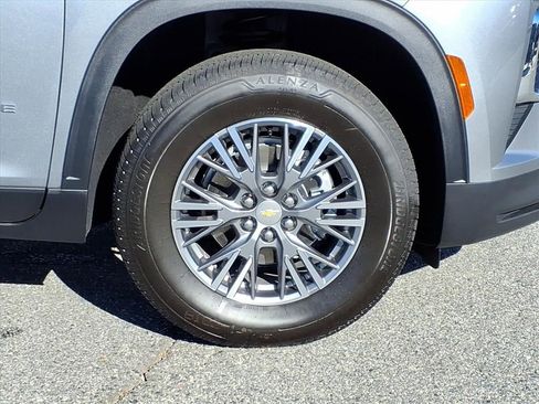 New 2026 Chevrolet Traverse LT w/ Driver Confidence Package image 23