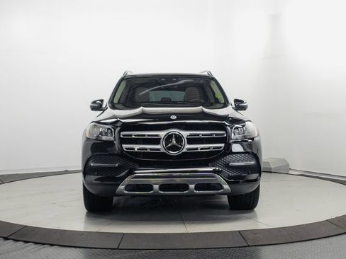 Used 2023 Mercedes-Benz GLS 450 4MATIC image 2