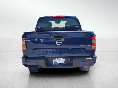 Used 2023 Nissan Frontier SV image 5