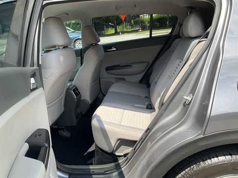 Used 2018 Kia Sportage LX AWD/4WD image 13