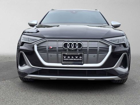Used 2023 Audi e-tron S Premium Plus AWD/4WD image 8