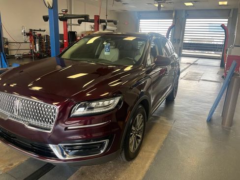Used 2020 Lincoln Nautilus FWD w/ Equipment Group 101A image 1
