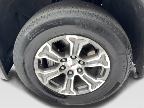 Used 2025 GMC Sierra 1500 SLT AWD/4WD image 16