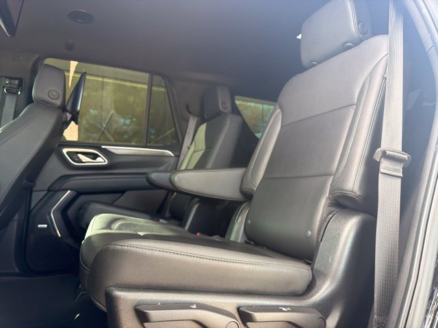 Used 2023 Chevrolet Tahoe Z71 w/ Luxury Package AWD/4WD image 13