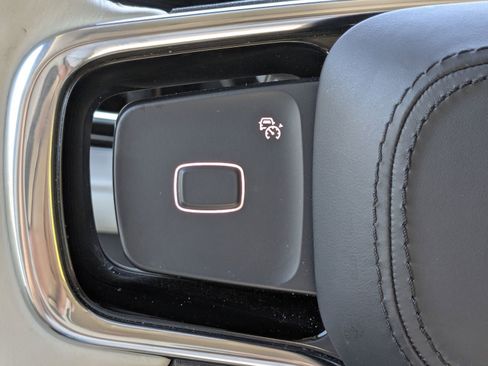 Certified 2025 Lincoln Navigator Reserve image 31