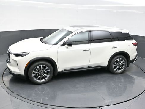 Used 2025 INFINITI QX60 Luxe w/ Cargo Package image 37