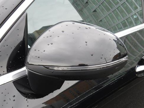 Used 2026 Mercedes-Benz GLC 300 4MATIC image 27