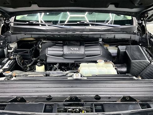 Used 2018 Nissan Titan PRO-4X image 30