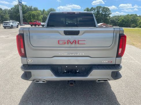 Used 2023 GMC Sierra 1500 AT4 w/ AT4 Premium Package AWD/4WD image 5