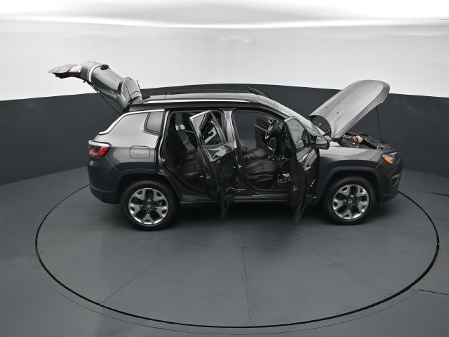 Used 2019 Jeep Compass Limited w/ Advanced Safety Group AWD/4WD image 30