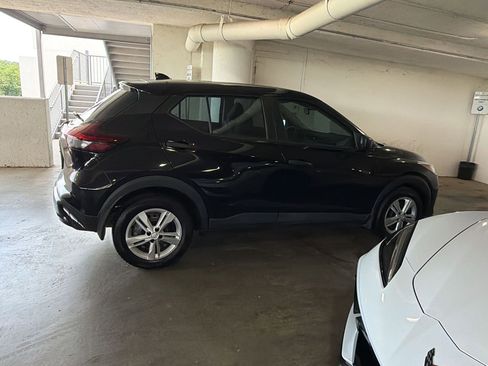 Used 2022 Nissan Kicks S FWD image 6