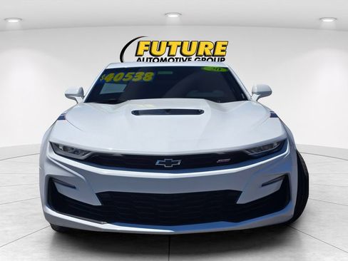 Used 2020 Chevrolet Camaro SS RWD image 2