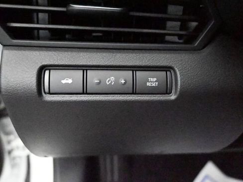 Used 2025 Nissan Altima 2.5 S FWD image 18