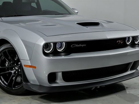 Used 2023 Dodge Challenger R/T Scat Pack RWD image 3