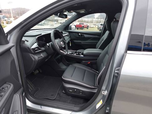 New 2025 Buick Enclave Preferred w/ Power Package AWD/4WD image 14
