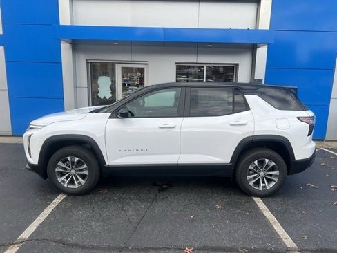 New 2026 Chevrolet Equinox LT w/ Convenience Package II image 11