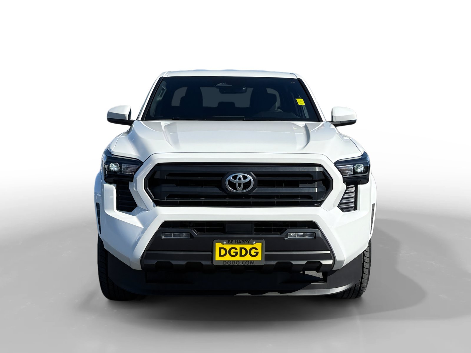 Used 2025 Toyota Tacoma SR5 AWD/4WD image 8