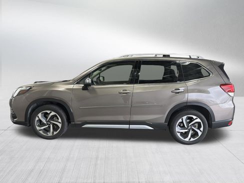 Used 2023 Subaru Forester Touring AWD/4WD image 4