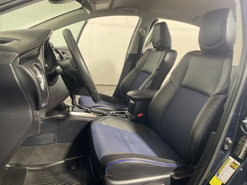 Used 2018 Toyota Corolla SE FWD image 10