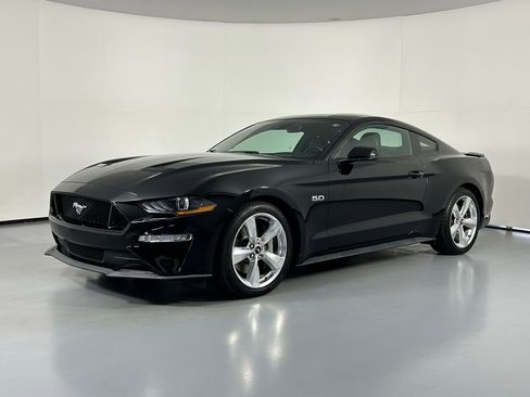 Used 2019 Ford Mustang GT Premium w/ Ford Safe & Smart Package image 3