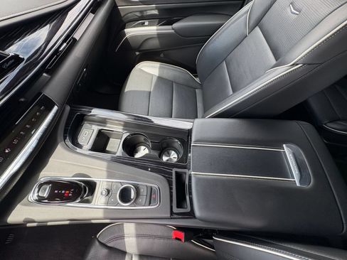 Used 2023 Cadillac Escalade ESV Sport AWD/4WD image 46