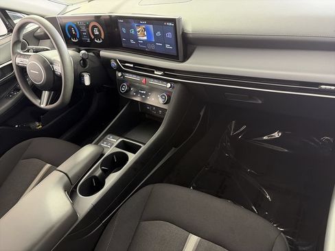 Used 2025 Hyundai Sonata SEL FWD image 24