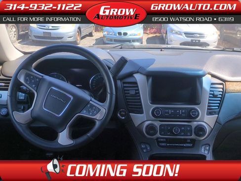 Used 2017 GMC Yukon Denali w/ Open Road Package image 2