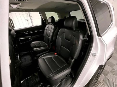 Used 2025 Kia Telluride S AWD/4WD image 25