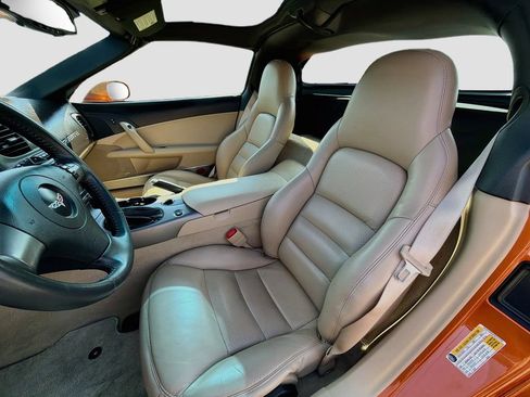 Used 2007 Chevrolet Corvette Coupe w/ Preferred Equipment Group RWD image 22