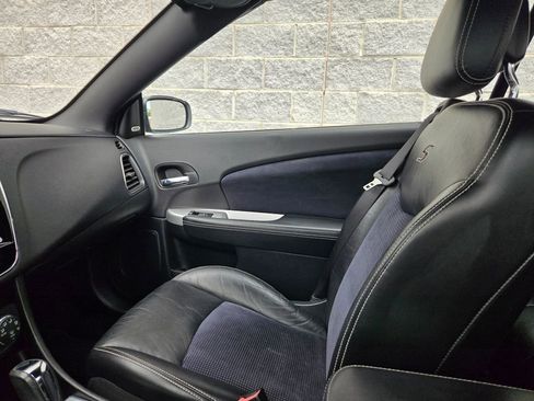 Used 2013 Chrysler 200 S FWD image 35