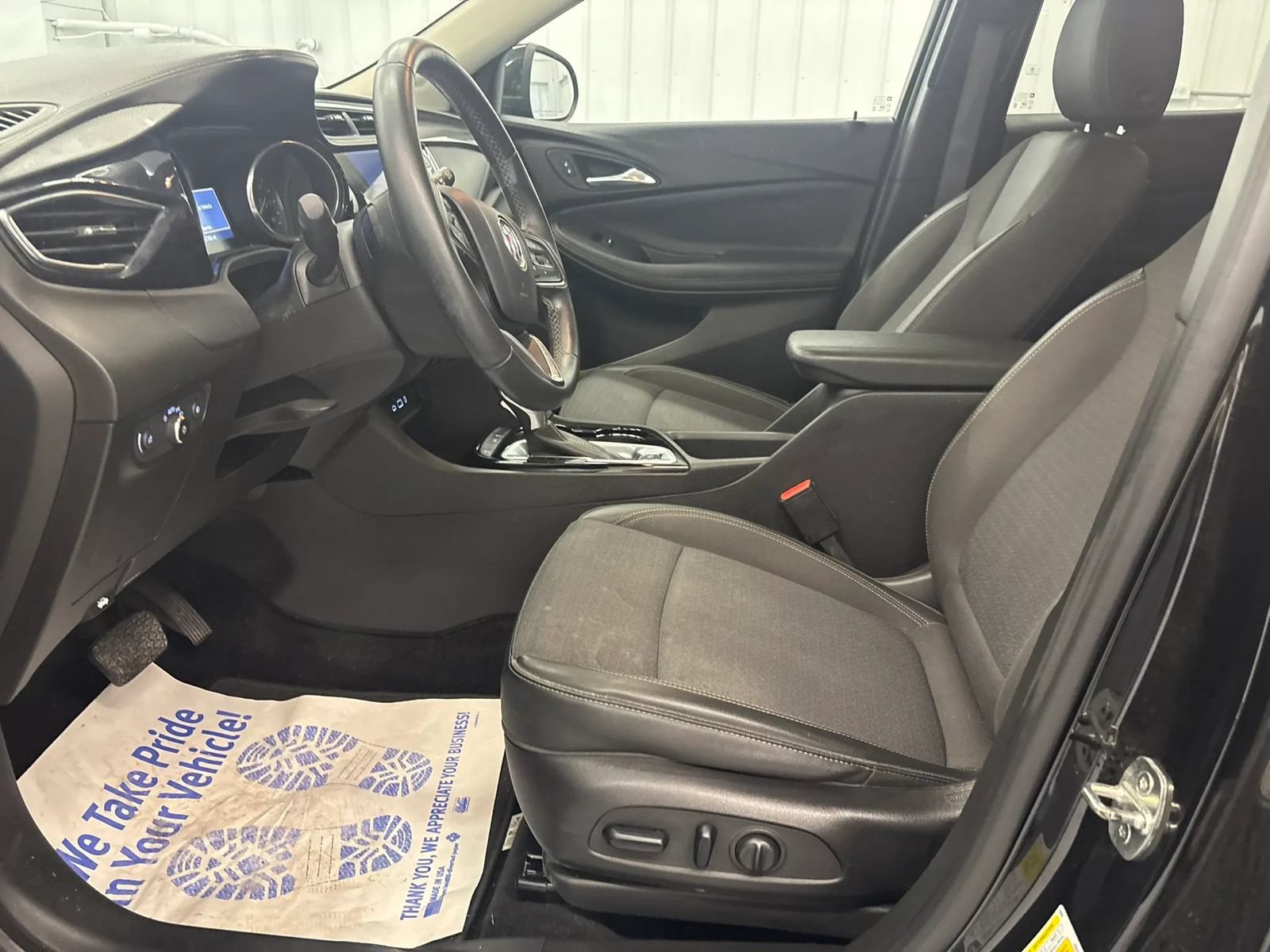 Used 2021 Buick Encore GX Select w/ Sport Touring Package FWD image 40