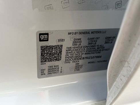 Used 2024 Chevrolet Silverado 1500 LT w/ Z71 Off-Road Package image 33